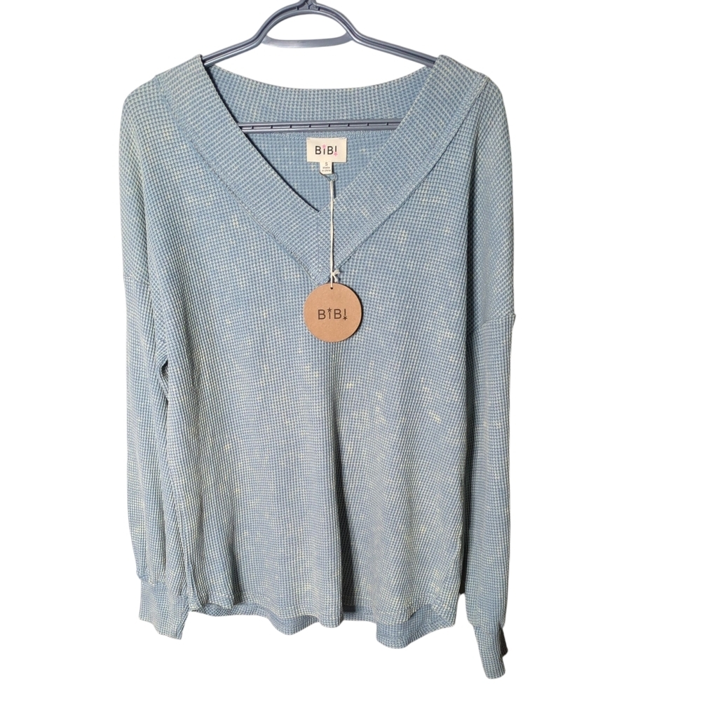NWT BiBi Waffle Knit Women's V Neck Raw Seam Detail Blue Size Small Relaxed